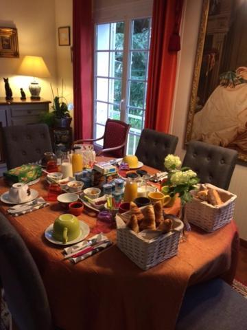 Clos Du Bourg Bed & Breakfast Saint-Cyr-en-Val Exterior foto